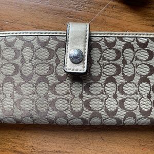 Coach wallet